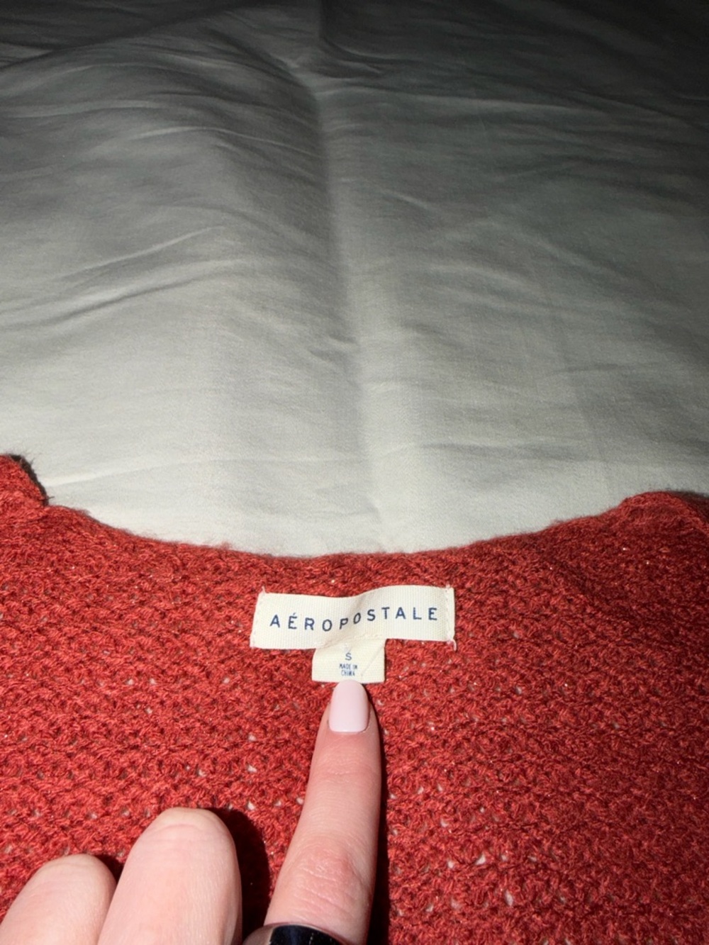 Aeropostale Burnt Orange Knit V-Neck‎ Sweater size S - Picture 2 of 9